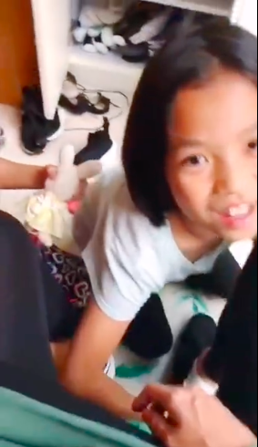 穿鞋有三个人服侍，蔡少芬自侃现代版皇后！