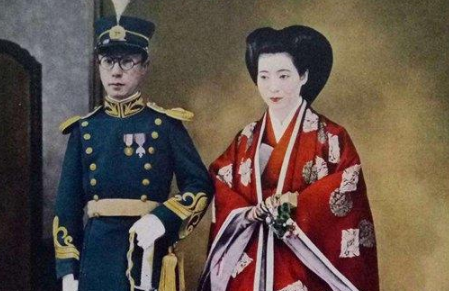 “末代皇弟”溥杰的妻子是谁？溥杰为什么娶个日本人？