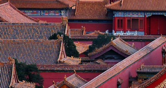 乾隆帝留下无数珍宝，百年之后付之一炬！是溥仪的错吗？