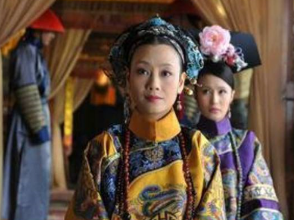 清朝的万琉哈氏娘娘用自己一生与世无争的态度赢得了两代皇帝的尊敬
