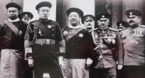 爱新觉罗·载涛是怎么从皇叔变成解放军高级干部的？