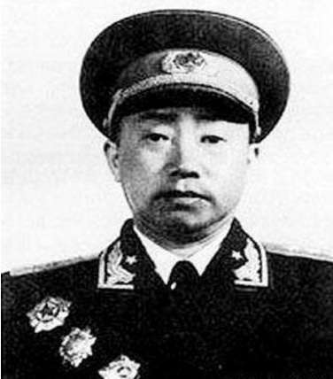 彭绍辉在平江起义中丢失左臂 但并不影响他的军事才能