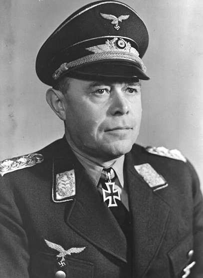 二战纳粹德国空军元帅——微笑的阿尔贝特 阿尔贝特·凯塞林简介
