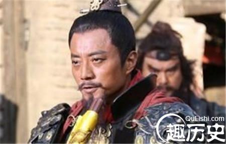 梁山的大当家宋江为何见人喜欢施跪拜礼节？