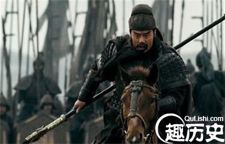 徐晃连杀曹操两员大将 却被关羽轻松秒杀！