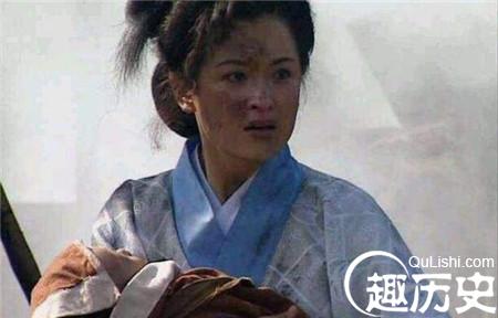 长坂坡上为何是糜夫人怀抱着刘备的儿子阿斗