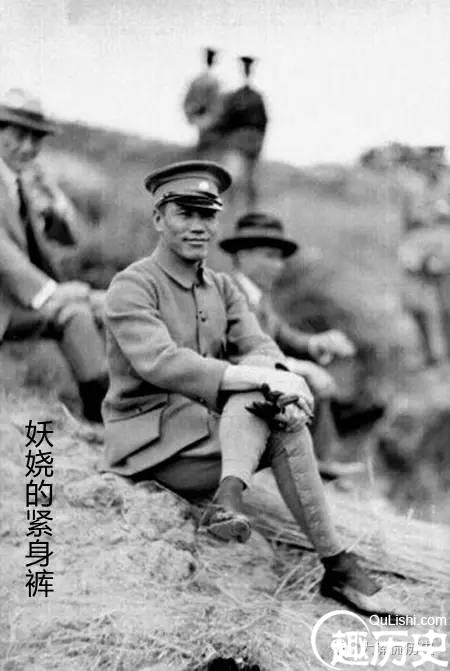 蒋委员长年轻沉迷逛窑子 得了花柳病却活下来了