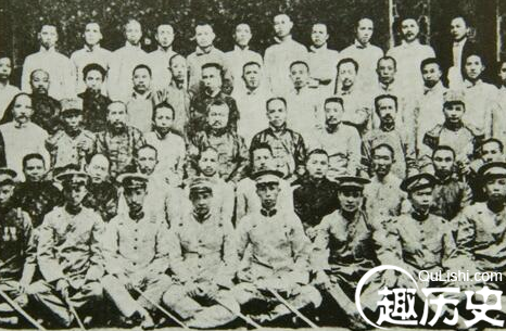 陆荣廷坚持护国讨袁对部下说有反对者“一枪打死”