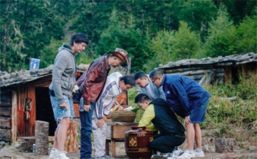 一路成年是爸爸去哪儿吗 一路成年是什么节目