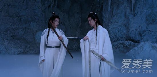 陈情令中蓝湛抹额第一次撤掉的是哪集 原著中抹额一共出场几次