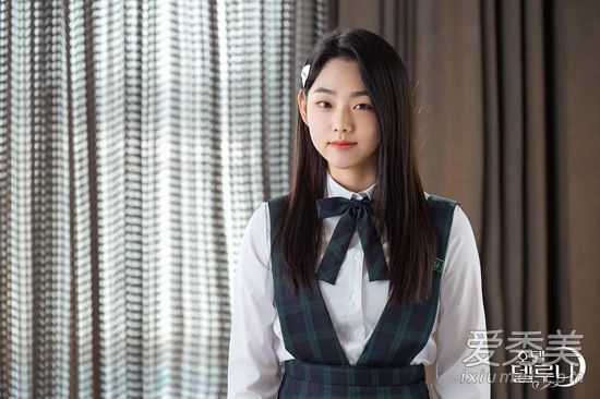 德鲁纳酒店实力生金宥娜是谁演的 金宥娜饰演康美娜个人资料介绍