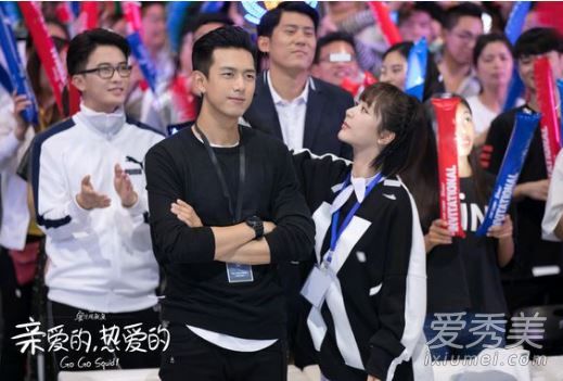 亲爱的热爱的佟年用的什么手机 亲爱的热爱的佟年手机型号