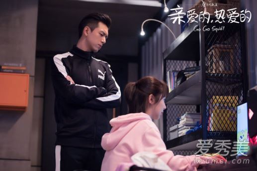 亲爱的热爱的佟年用的什么手机 亲爱的热爱的佟年手机型号