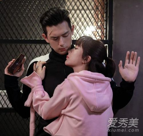 亲爱的热爱的周日更新吗 亲爱的热爱的更新时间详细