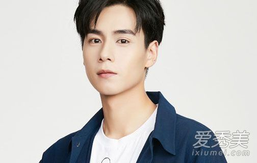 亲爱的热爱的吴白喜欢的人是谁 吴白最后和艾情在一起了吗