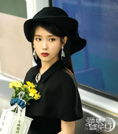 月见草的花语是什么 德鲁纳酒店女主为什么送男主月见草