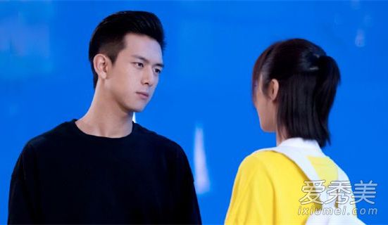 亲爱的热爱的韩商言大佟年几岁 韩商言佟年相差几岁