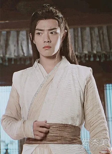 陈情令第一集安排说书讲魏无羡故事的人是谁 聂怀桑为什么被称为聂导