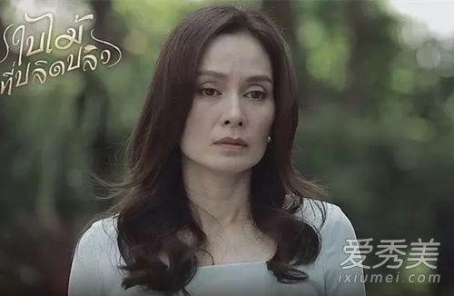 吹落的树叶女主妈妈是谁演的 女主妈妈是混血吗