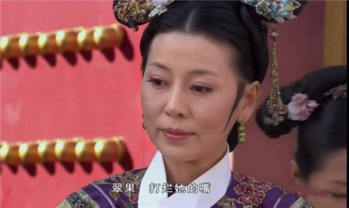 翠嘴打烂她的果什么梗 甄嬛传翠嘴打烂她的果表情包