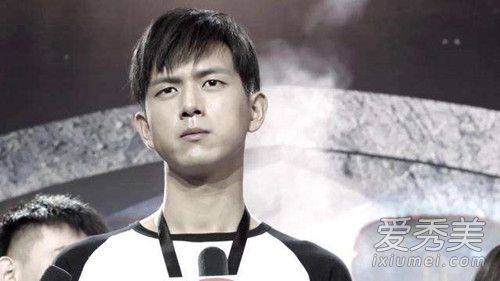 过去两年零三个月赢过输过笑过哭过.....这句话出处哪里？