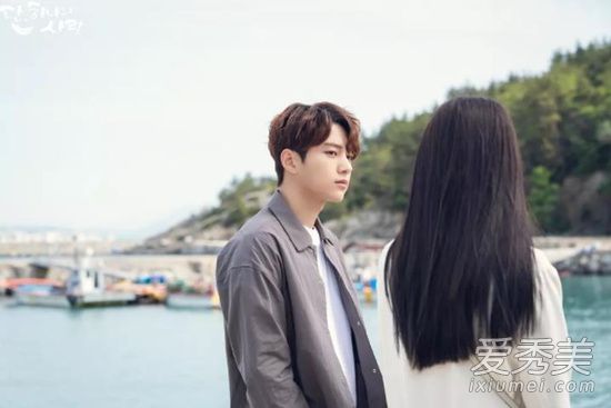 仅此一次的爱情 OST Part 4：Because Of You歌词