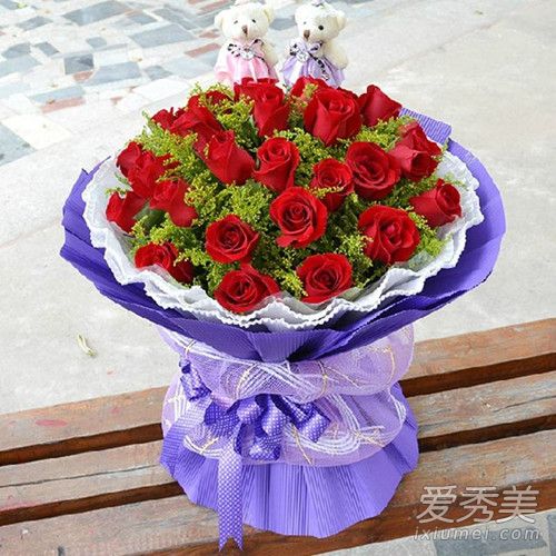 2019年情人节送什么花给老婆 情人节送花都送多少