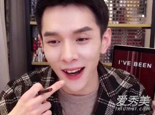抖音李佳琦Oh My God什么梗 抖音李佳琦是谁怎么火的