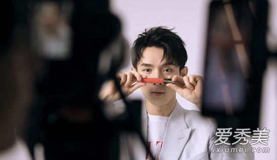 抖音李佳琦Oh My God什么梗 抖音李佳琦是谁怎么火的