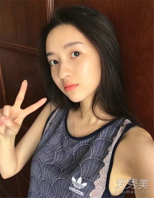 少年派邓小琪是谁演的 邓小琪扮演者个人资料照片