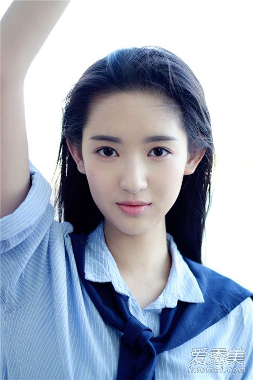 少年派邓小琪是谁演的 邓小琪扮演者个人资料照片