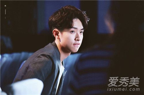 网球少年周助是谁演的 周助扮演者个人资料照片
