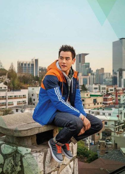 第一炉香电影男女主谁演的 第一炉香电影讲了什么