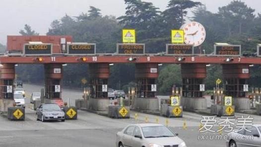 高速公路过路费怎么收 高速公路过路费收费标准