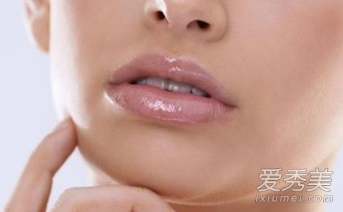 大白兔润唇膏来了怎么回事 大白兔润唇膏是什么样子 多少钱一支