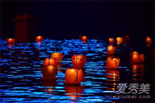 中元节会放花灯吗 中元节放河灯的意义