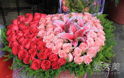 七夕送多少朵玫瑰花好2018  不同数量玫瑰花的花语是什么