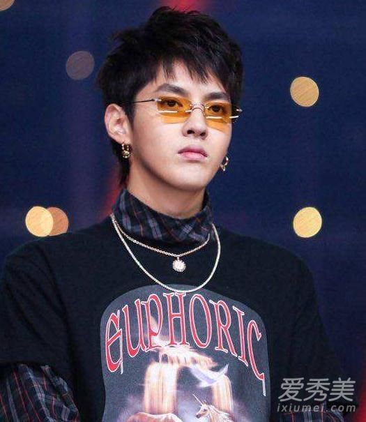 中国新说唱吴亦凡skr表情包 吴亦凡skr高清无水印gif图片