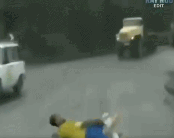 内马尔滚是什么梗 内马尔滚表情包Gif