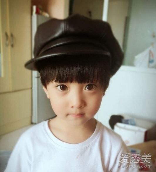 新版新白娘子传奇许仕林谁演的 小许仕林章哲谕个人资料