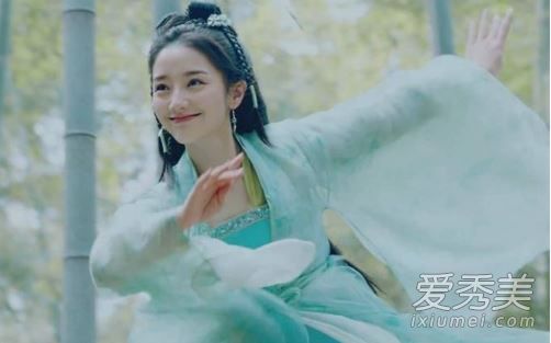 新版新白娘子传奇小青谁演的 小青肖燕个人资料背景