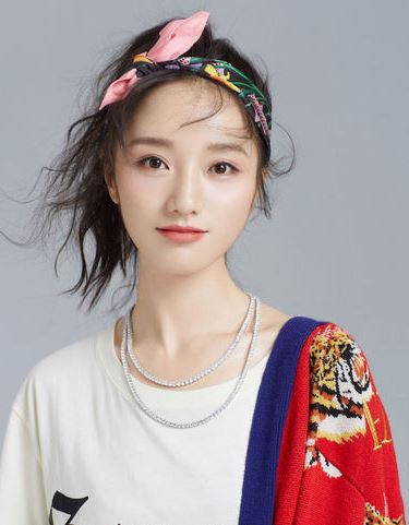 新版新白娘子传奇小青谁演的 小青肖燕个人资料背景