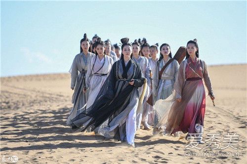 新倚天屠龙记剧情简介 新倚天屠龙记和旧版哪个好看