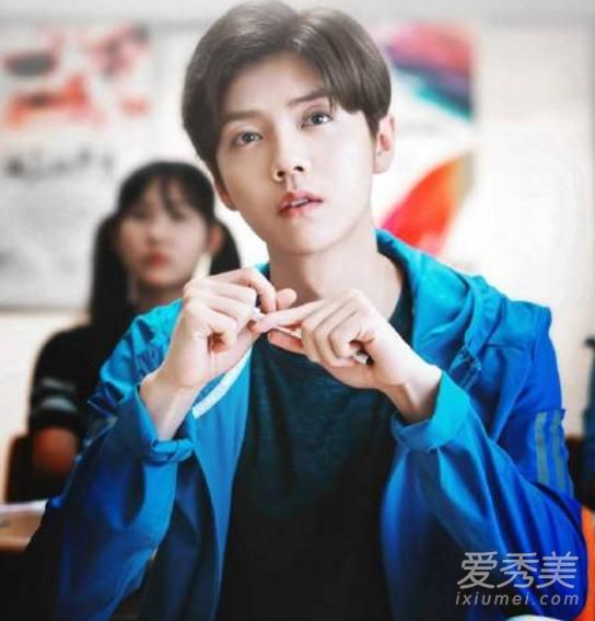 老鹿蹒跚是什么梗 90后老鹿蹒跚是什么意思