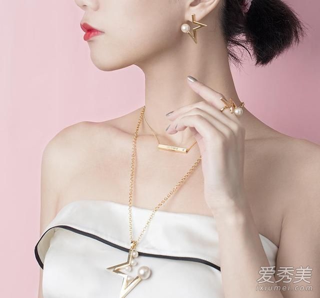 520送什么礼物给女票2018 520送花贺卡怎么写