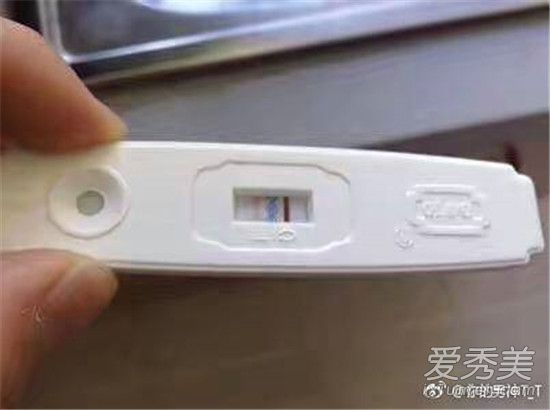 愚人节验孕棒两条杠是什么梗 愚人节验孕棒怎么玩