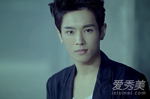 青春有你主题曲c位是谁 青春有你c位李汶翰资料介绍