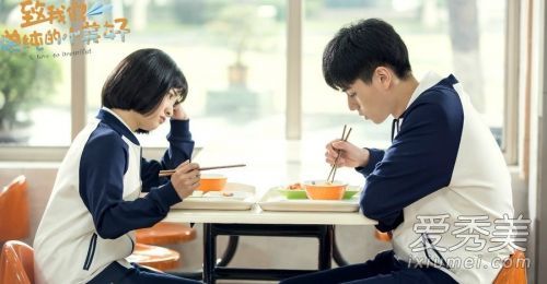 《小美好》男女主最萌身高差?胡一天表示吻戏拍多了腰不行