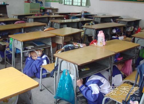 地震应该躲在哪里安全可靠 地震应该怎样保护自己