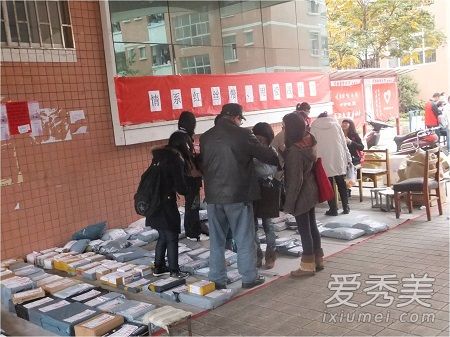 快递员迟到5分钟遭殴打是什么原因 快递员迟到5分钟遭殴打
